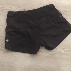 Lululemon speed up short 2.5”